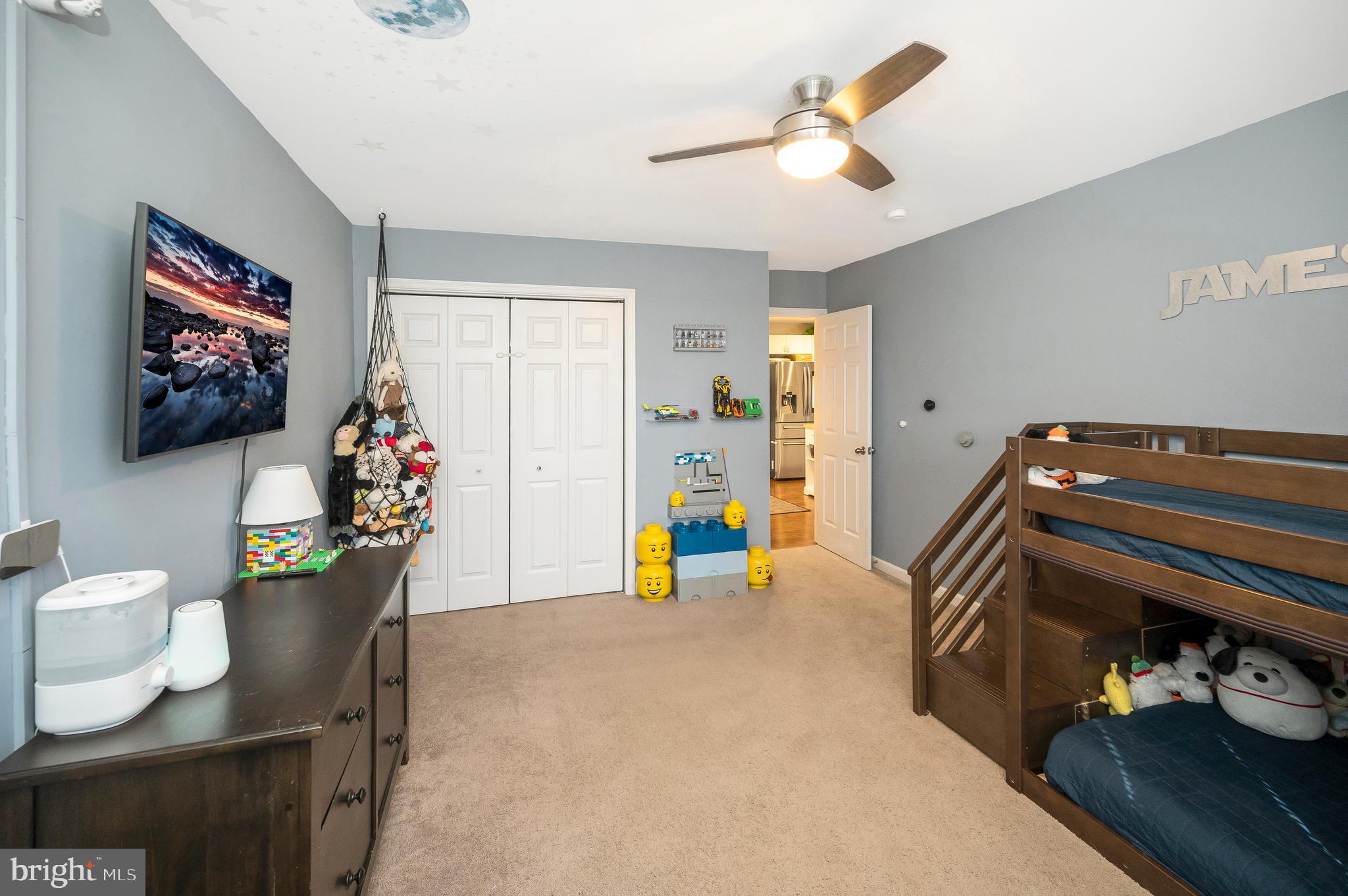 STONEYBROOKE - Residential