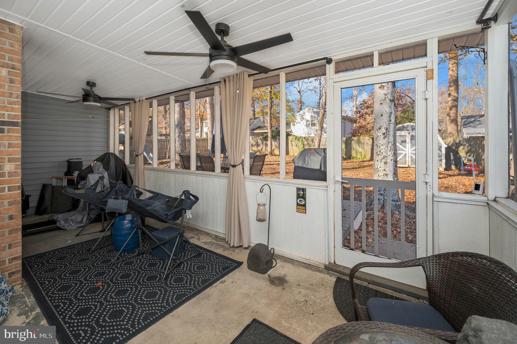 STONEYBROOKE - Residential