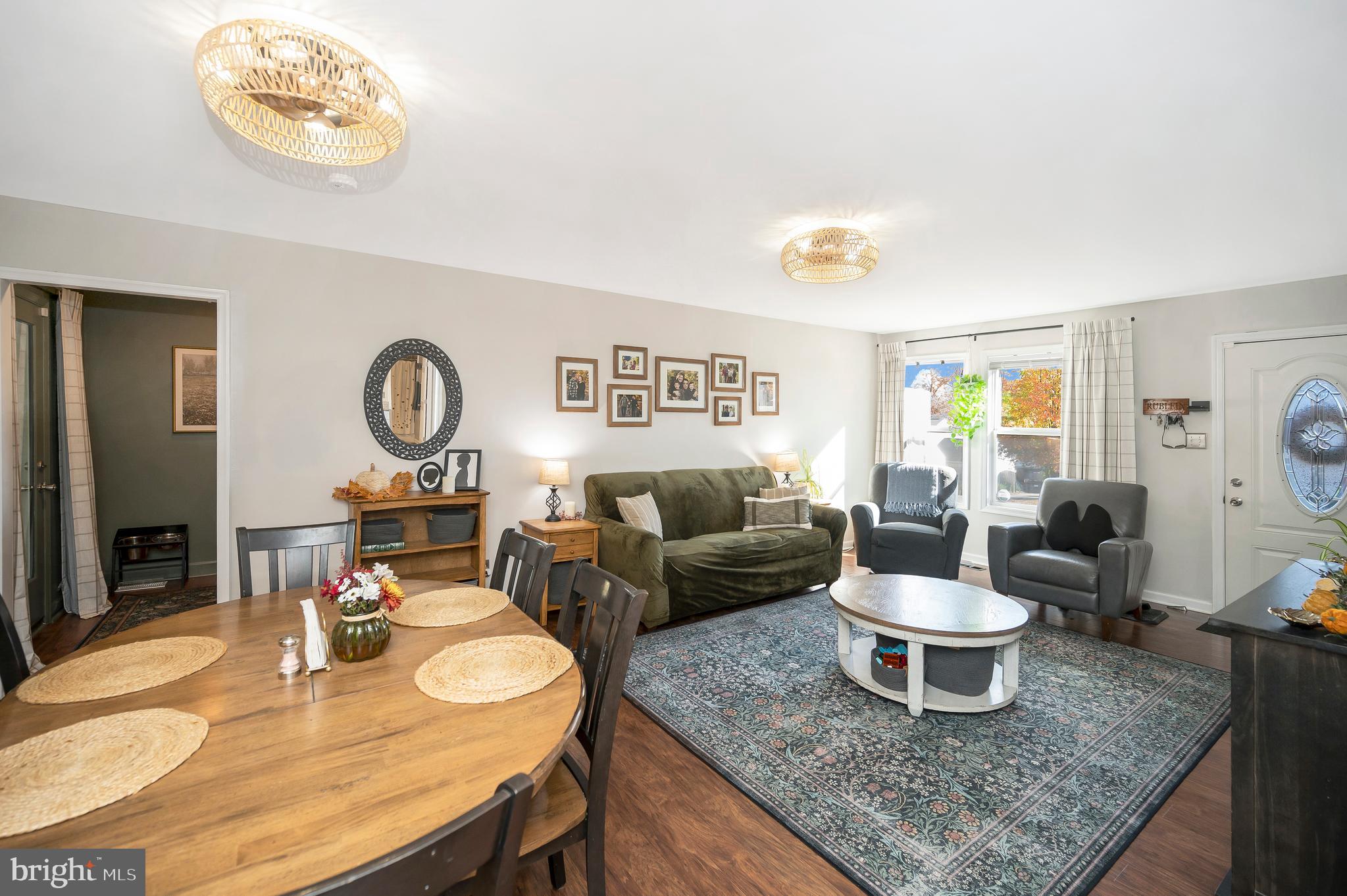 STONEYBROOKE - Residential