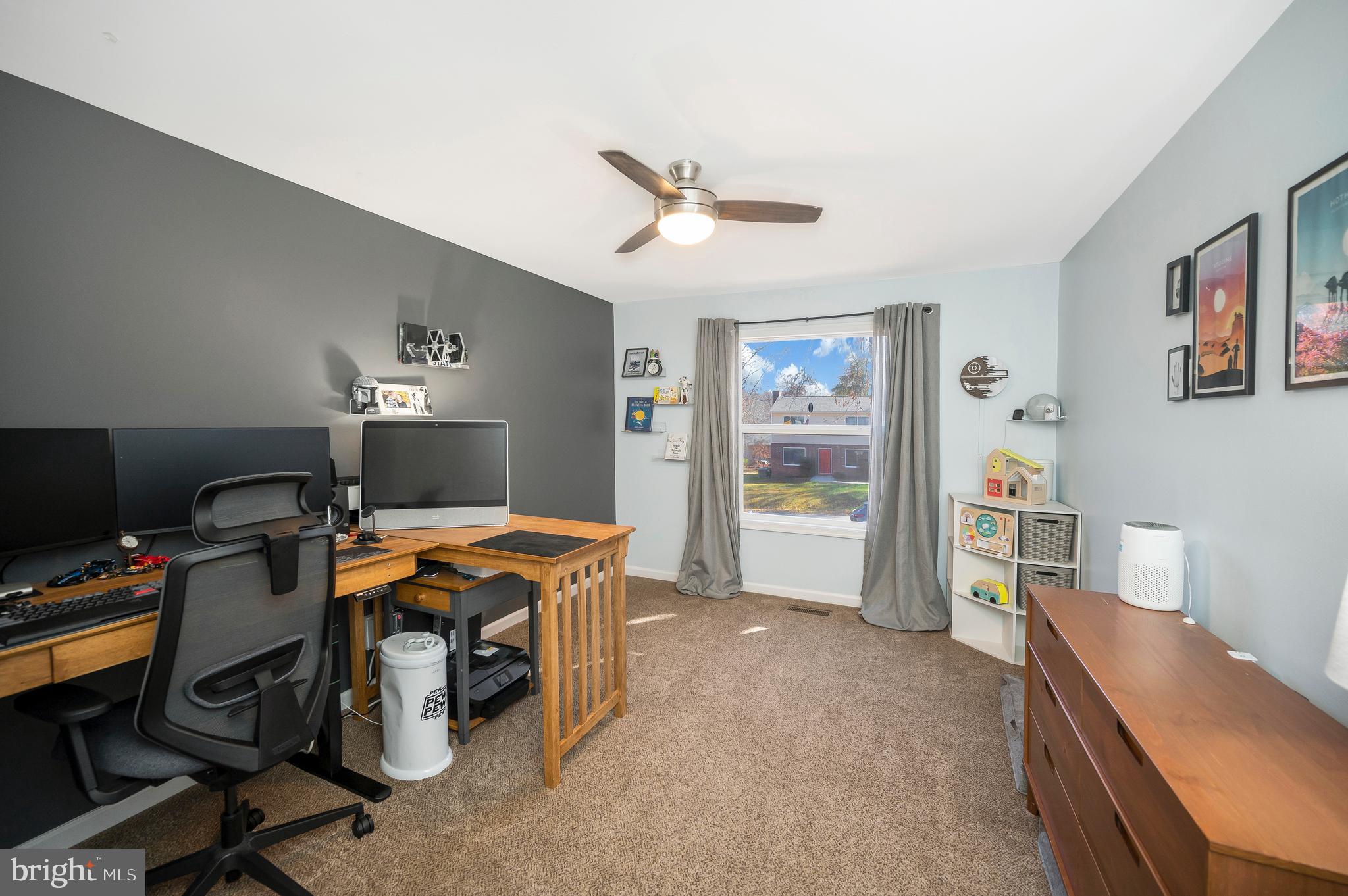 STONEYBROOKE - Residential