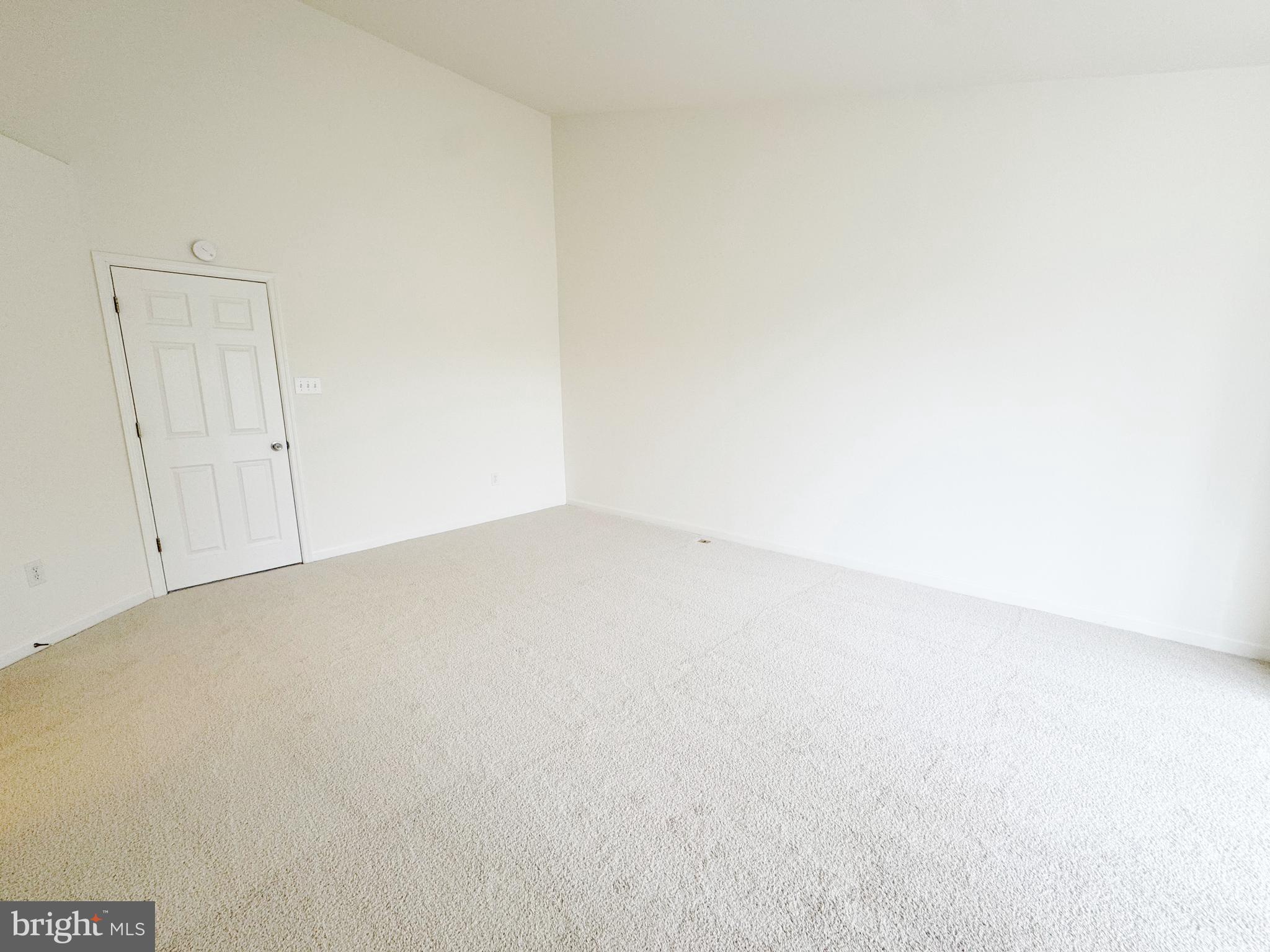 HOLLIFIELD STATION - Residential