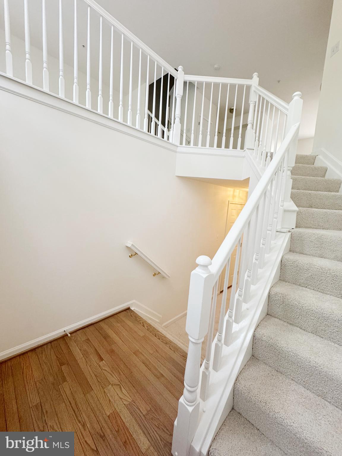 HOLLIFIELD STATION - Residential