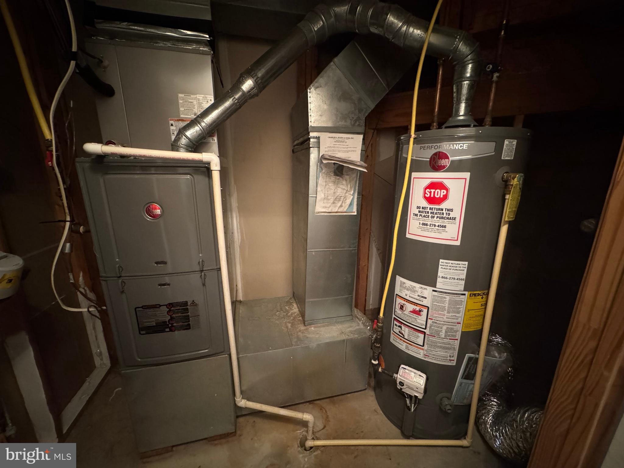 HOLLIFIELD STATION - Residential