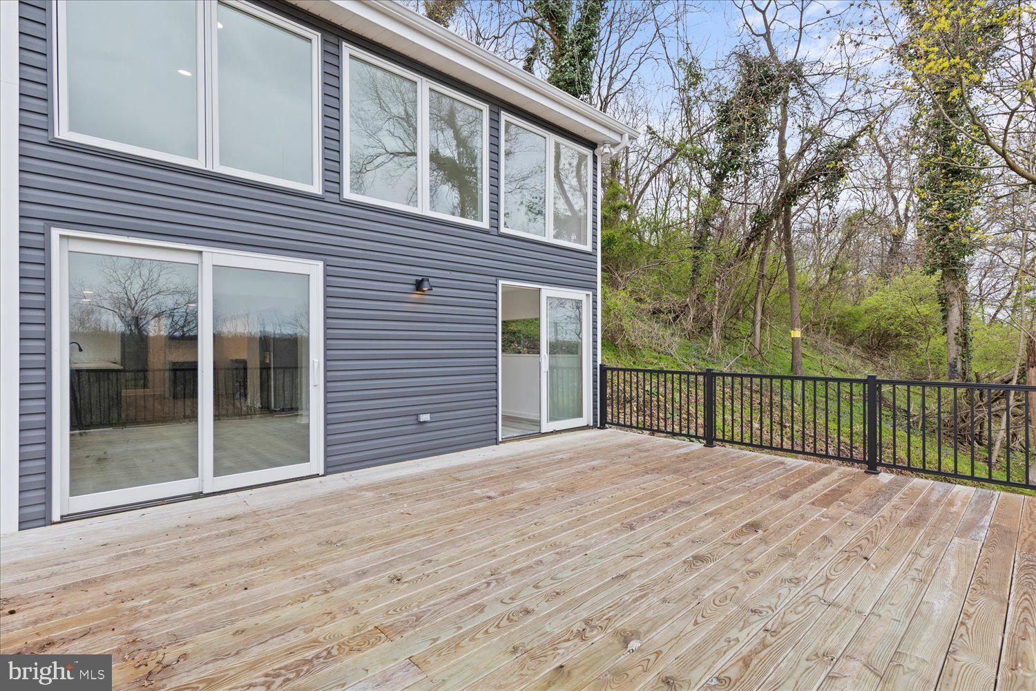 EAST MANCHESTER TWP. - Residential