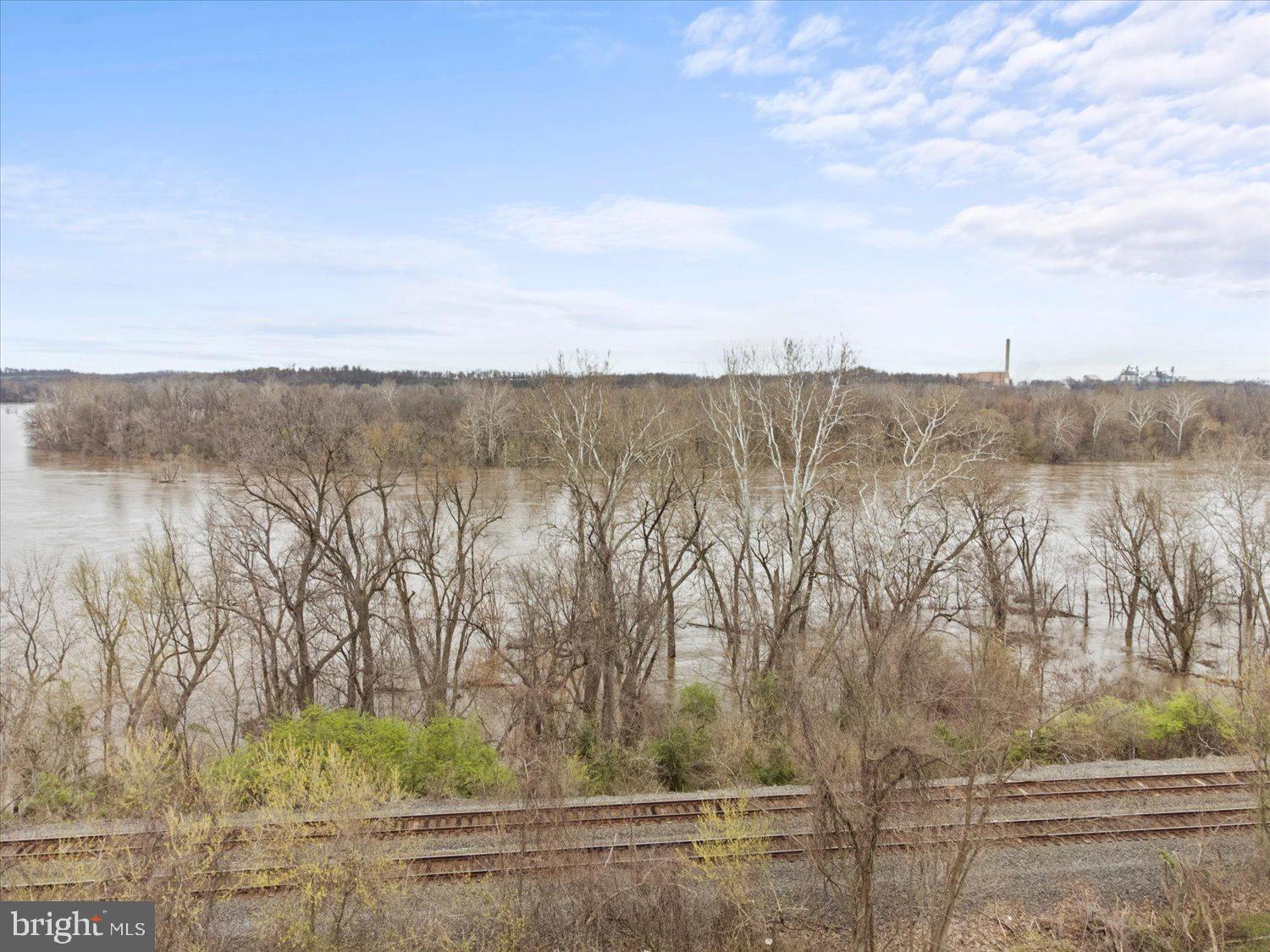 EAST MANCHESTER TWP. - Residential