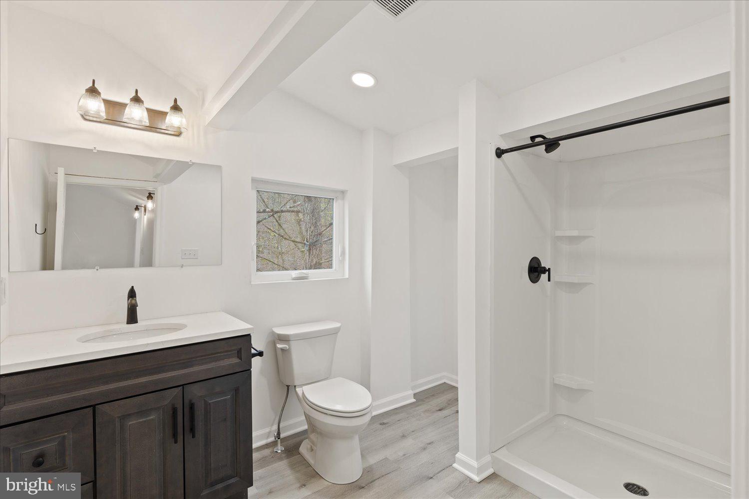 EAST MANCHESTER TWP. - Residential