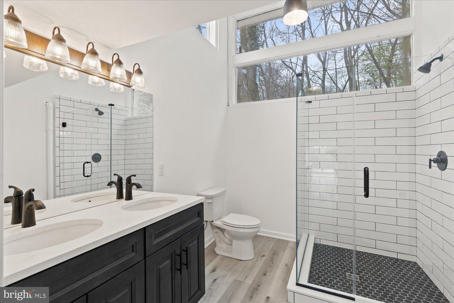 EAST MANCHESTER TWP. - Residential