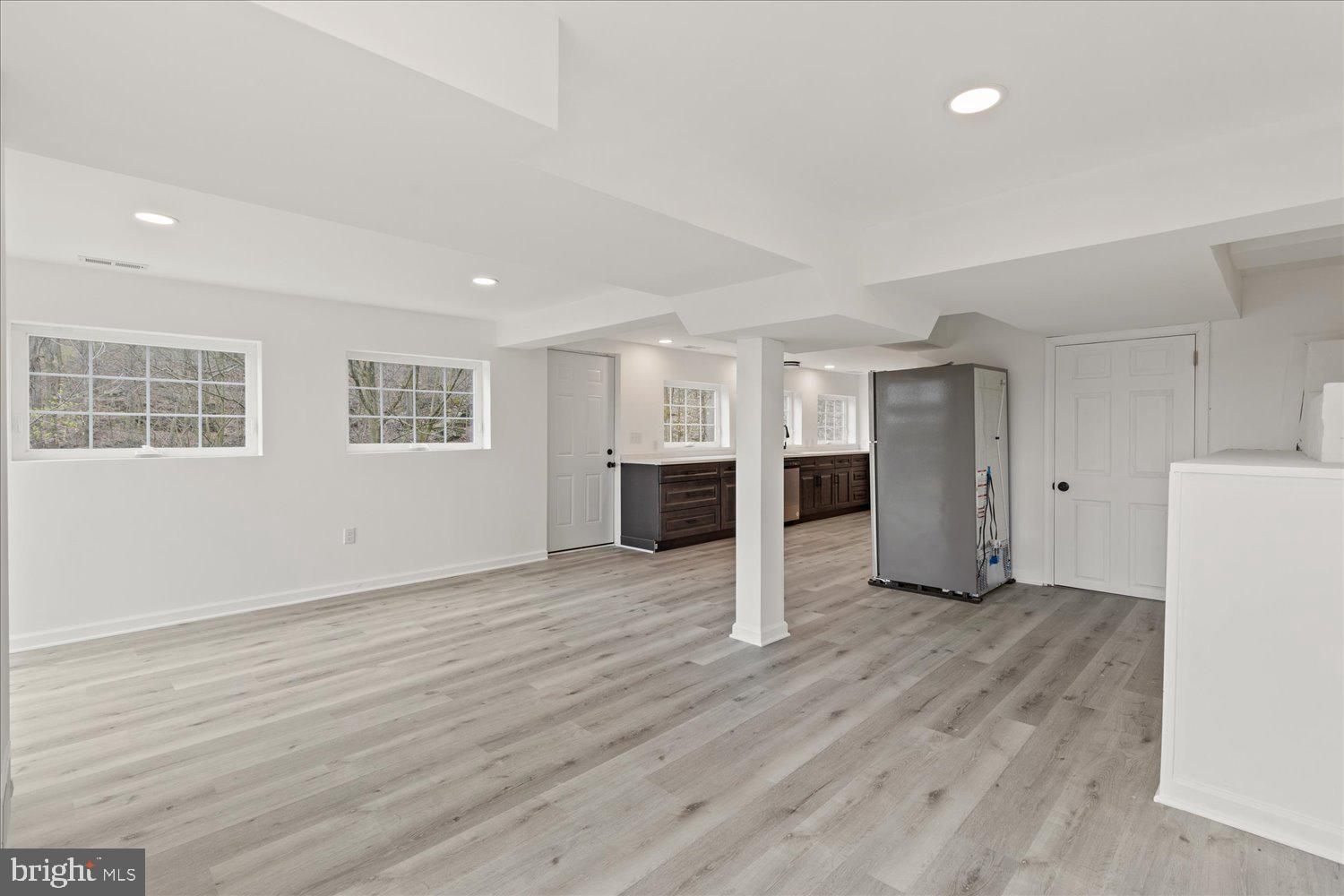 EAST MANCHESTER TWP. - Residential