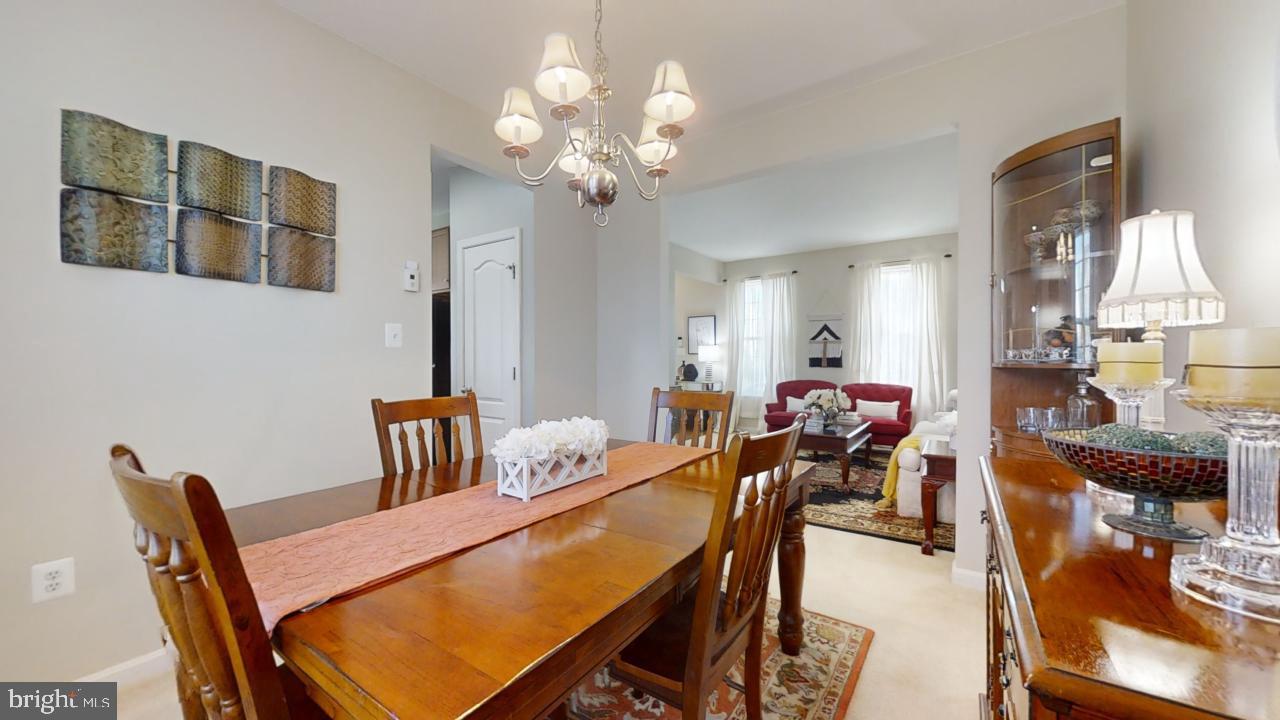 THE VILLAGE OF WASHINGTON TRAIL - Residential