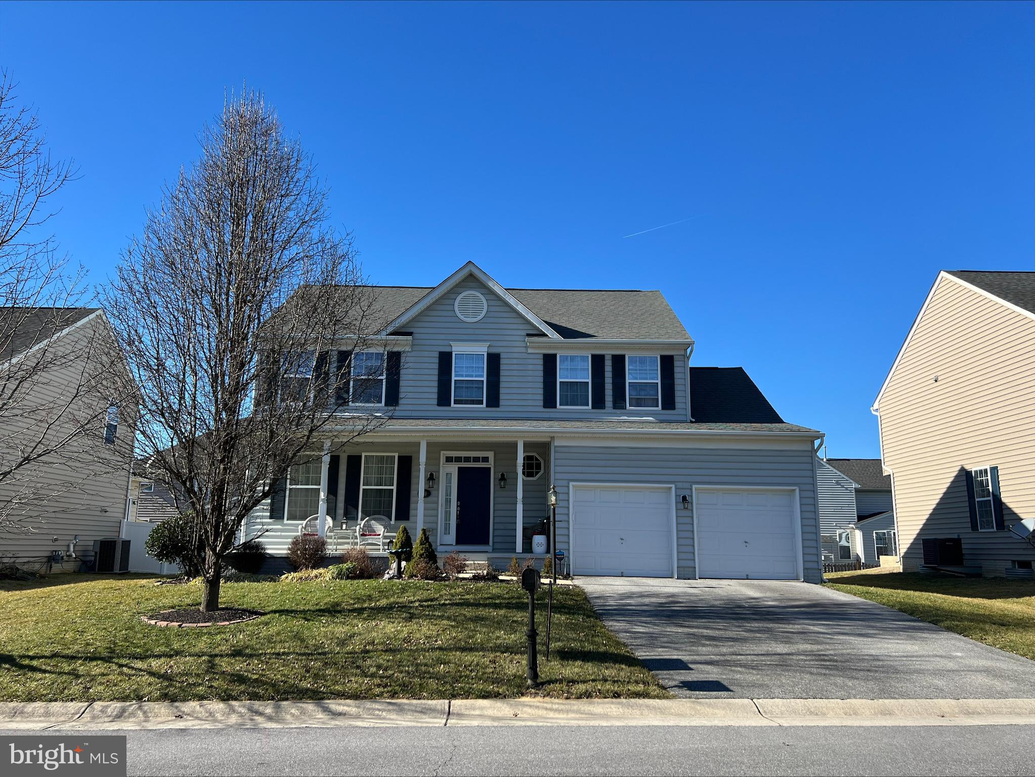 THE VILLAGE OF WASHINGTON TRAIL - Residential