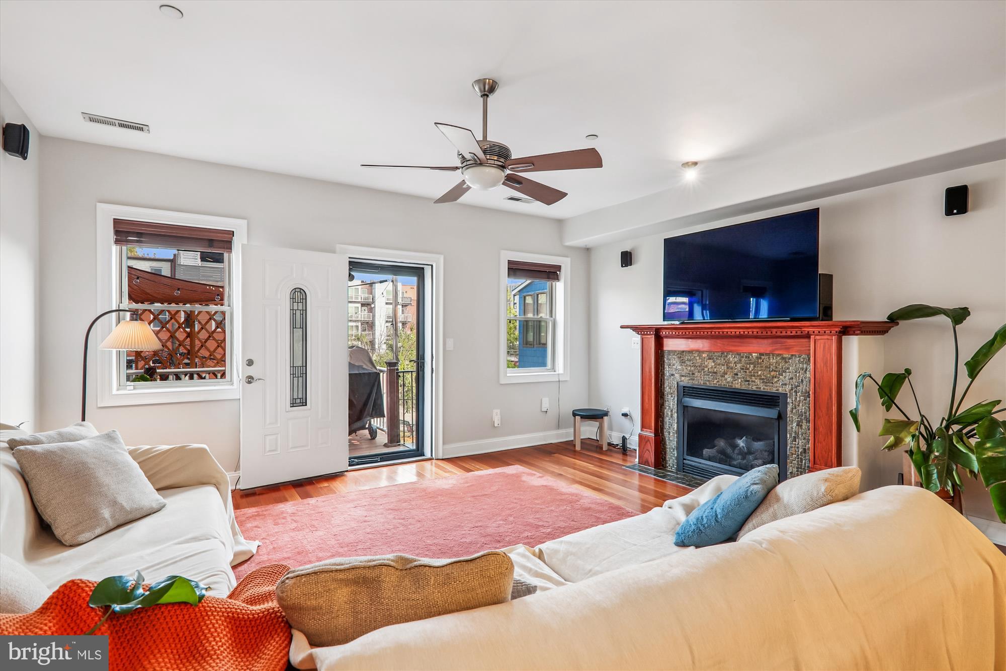 1423 CLIFTON STREET NW 4