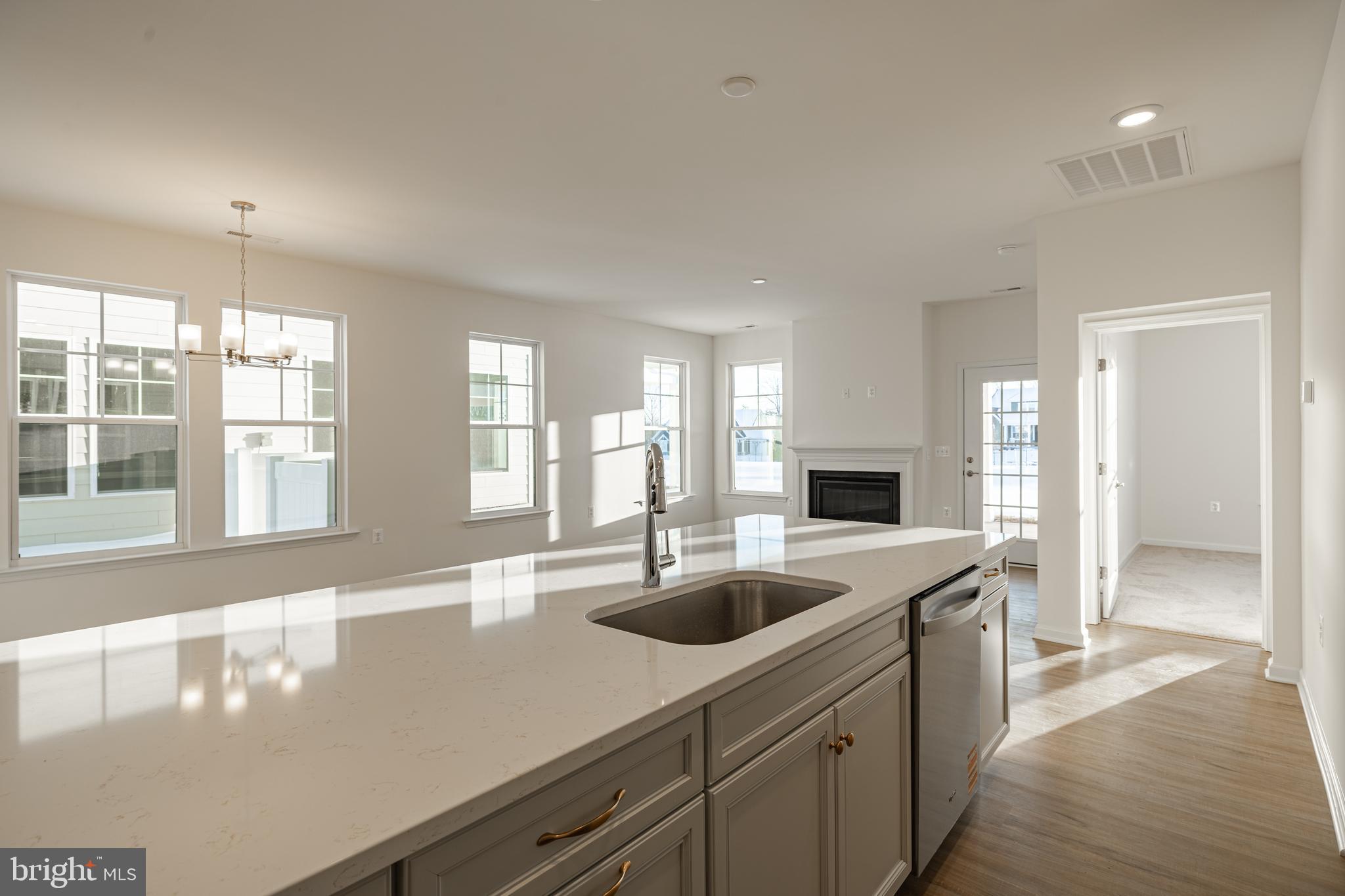 SPRING CREEK - Residential