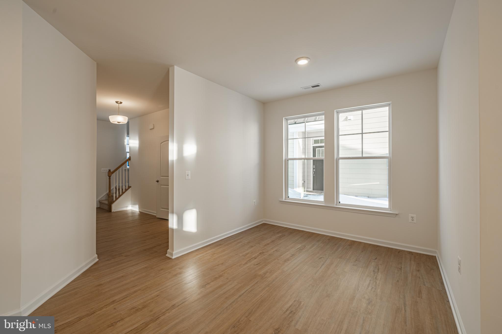 SPRING CREEK - Residential