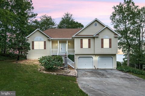 Homes For Sale - 1753 North Independence Drive Dr<br/> MONTROSS, VA 22520