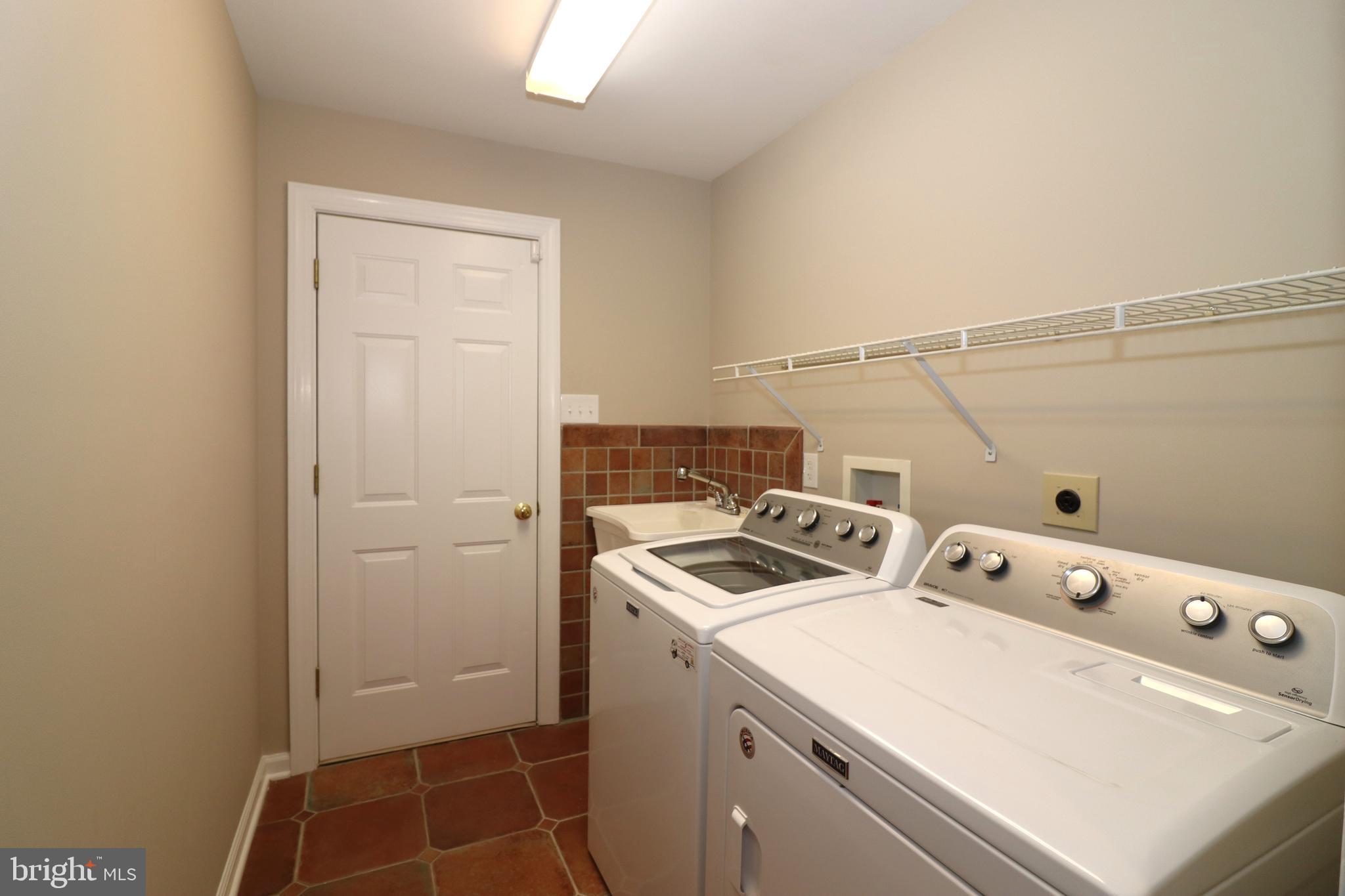 WALNUT HEIGHTS - Residential