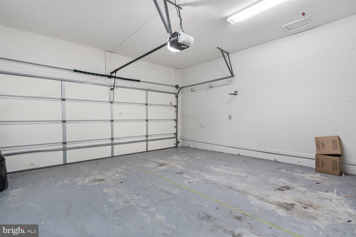 LOCUST POINT - Residential