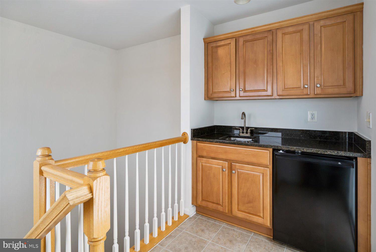 LOCUST POINT - Residential