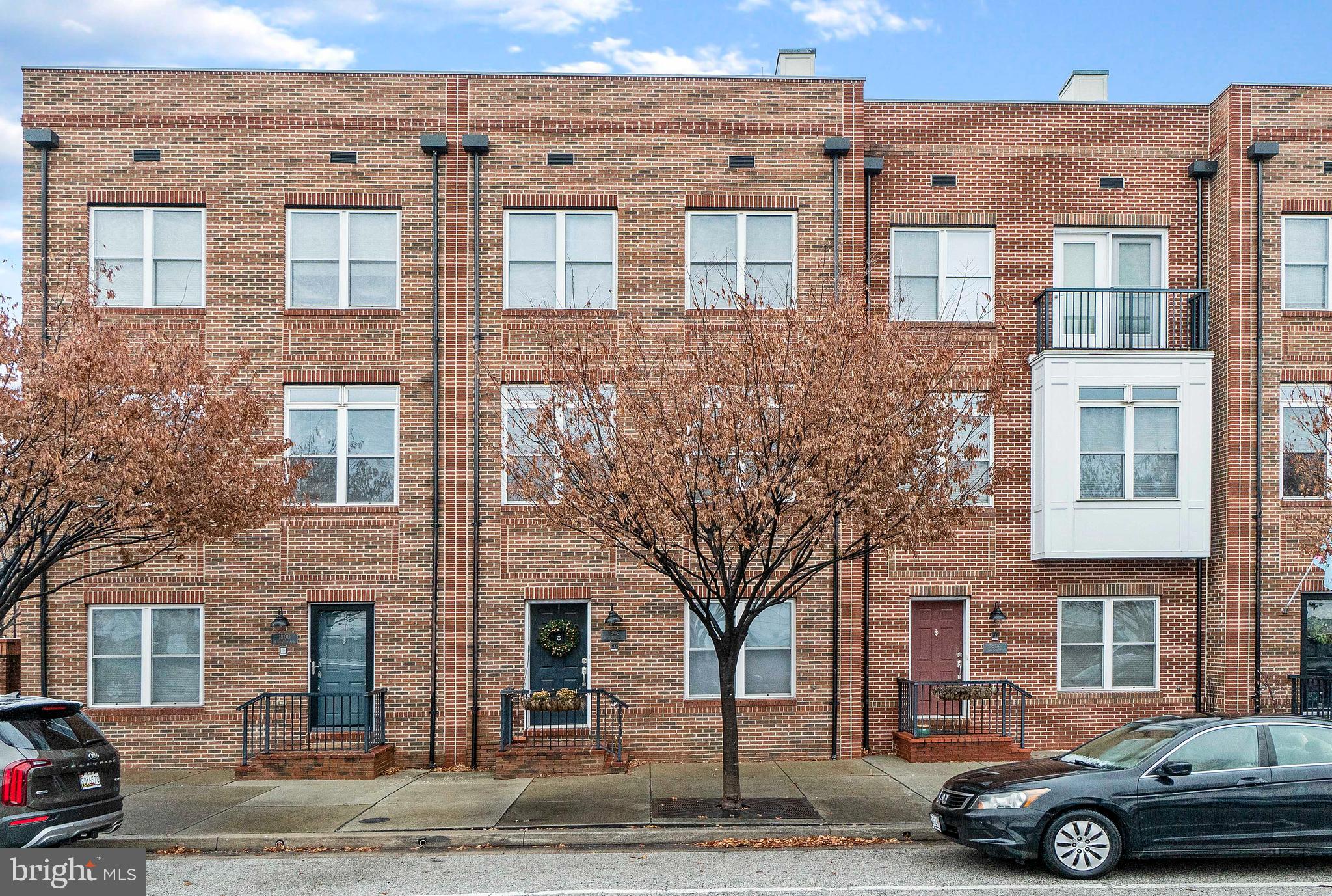 LOCUST POINT - Residential