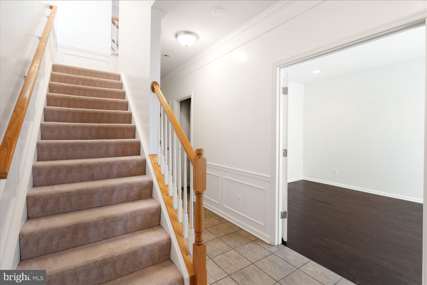 LOCUST POINT - Residential