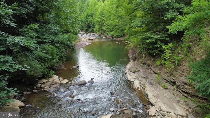 ABRAMS CREEK - OAKMONT, WV