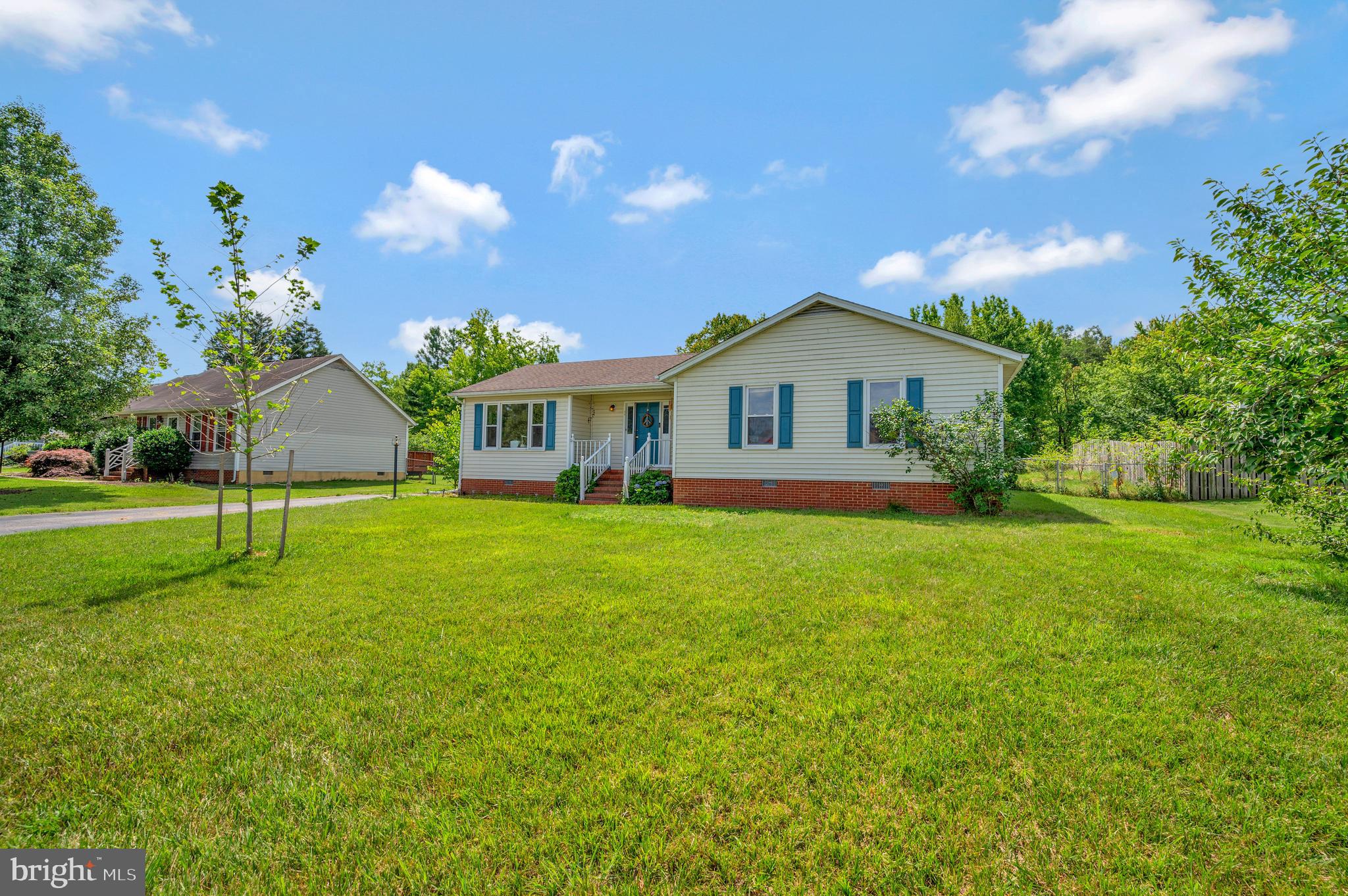 GRANTWOOD ACRES - Residential