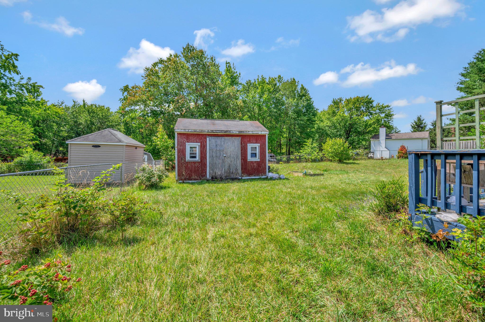 GRANTWOOD ACRES - Residential