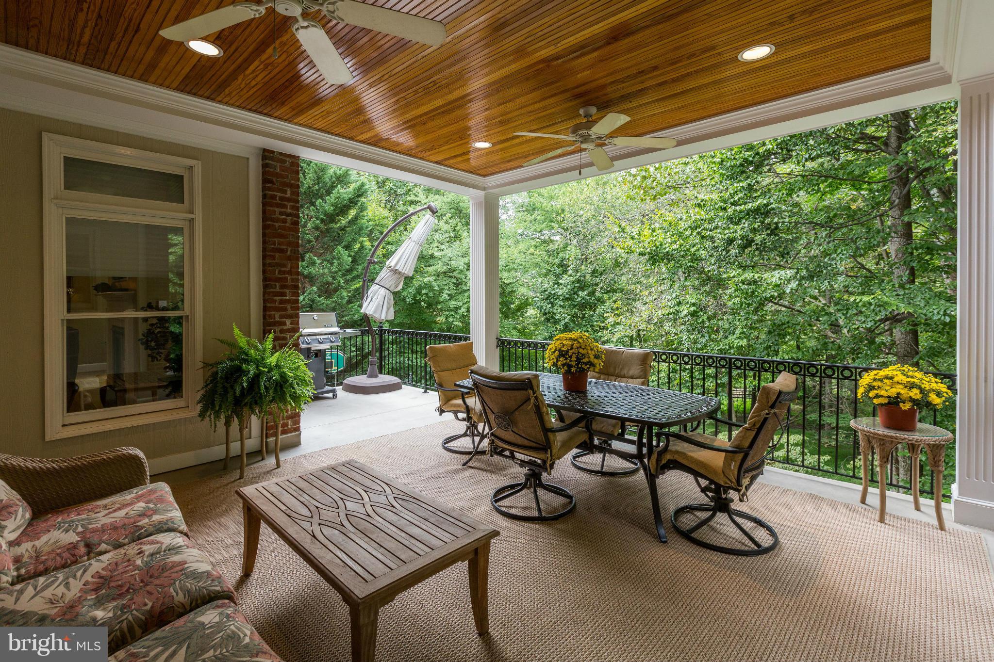 RIVER FALLS - Residential