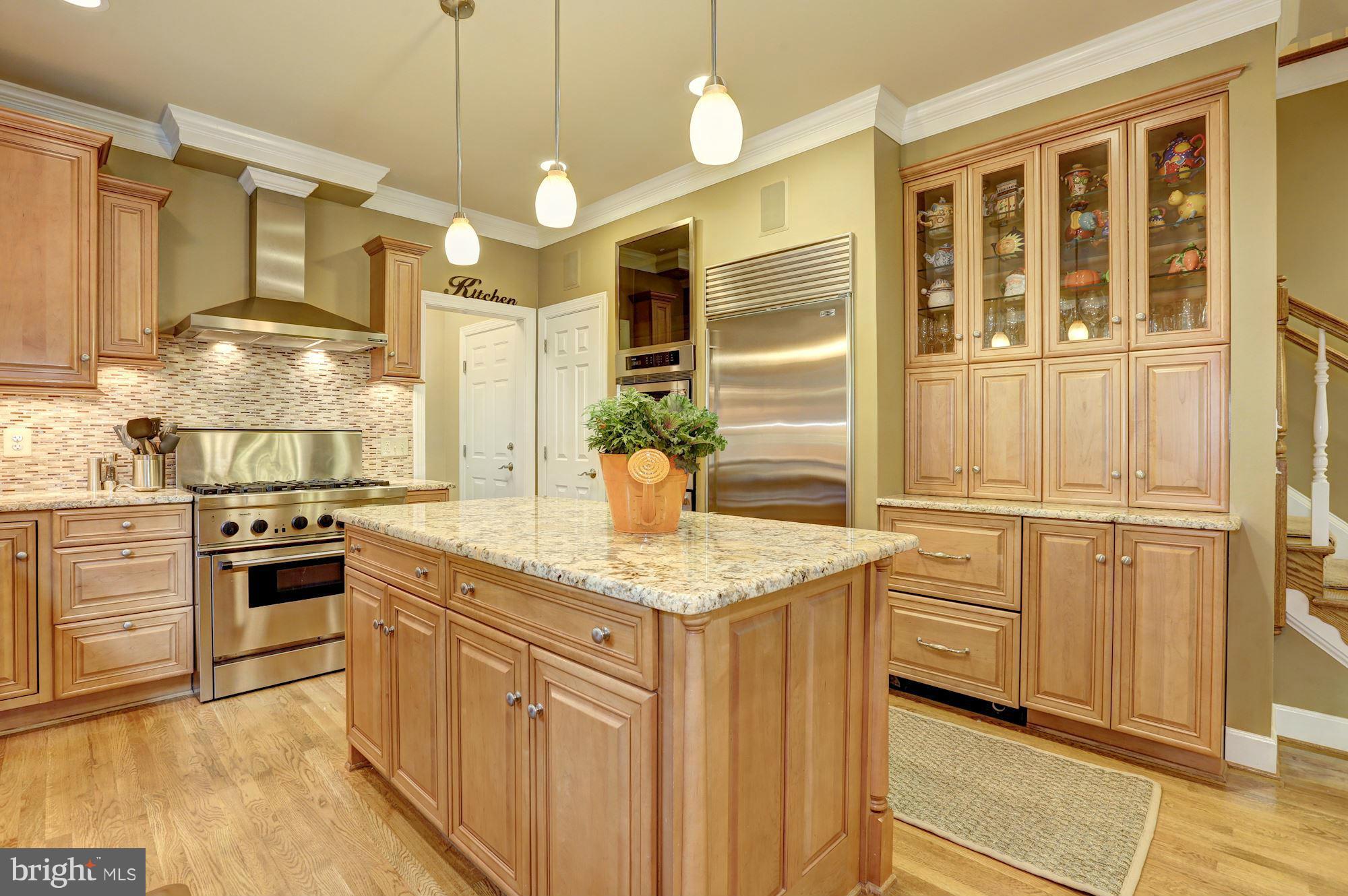 RIVER FALLS - Residential