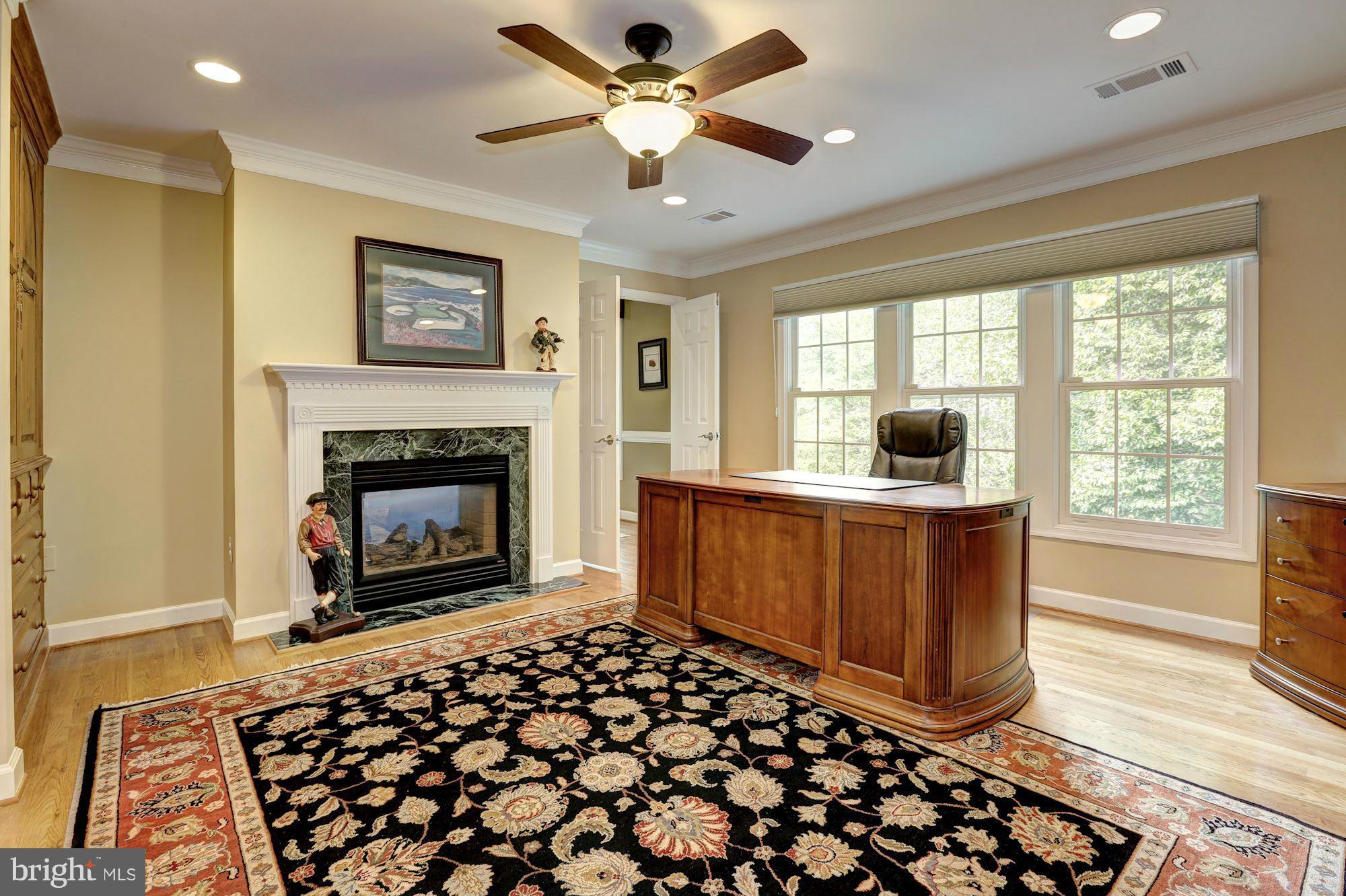 RIVER FALLS - Residential