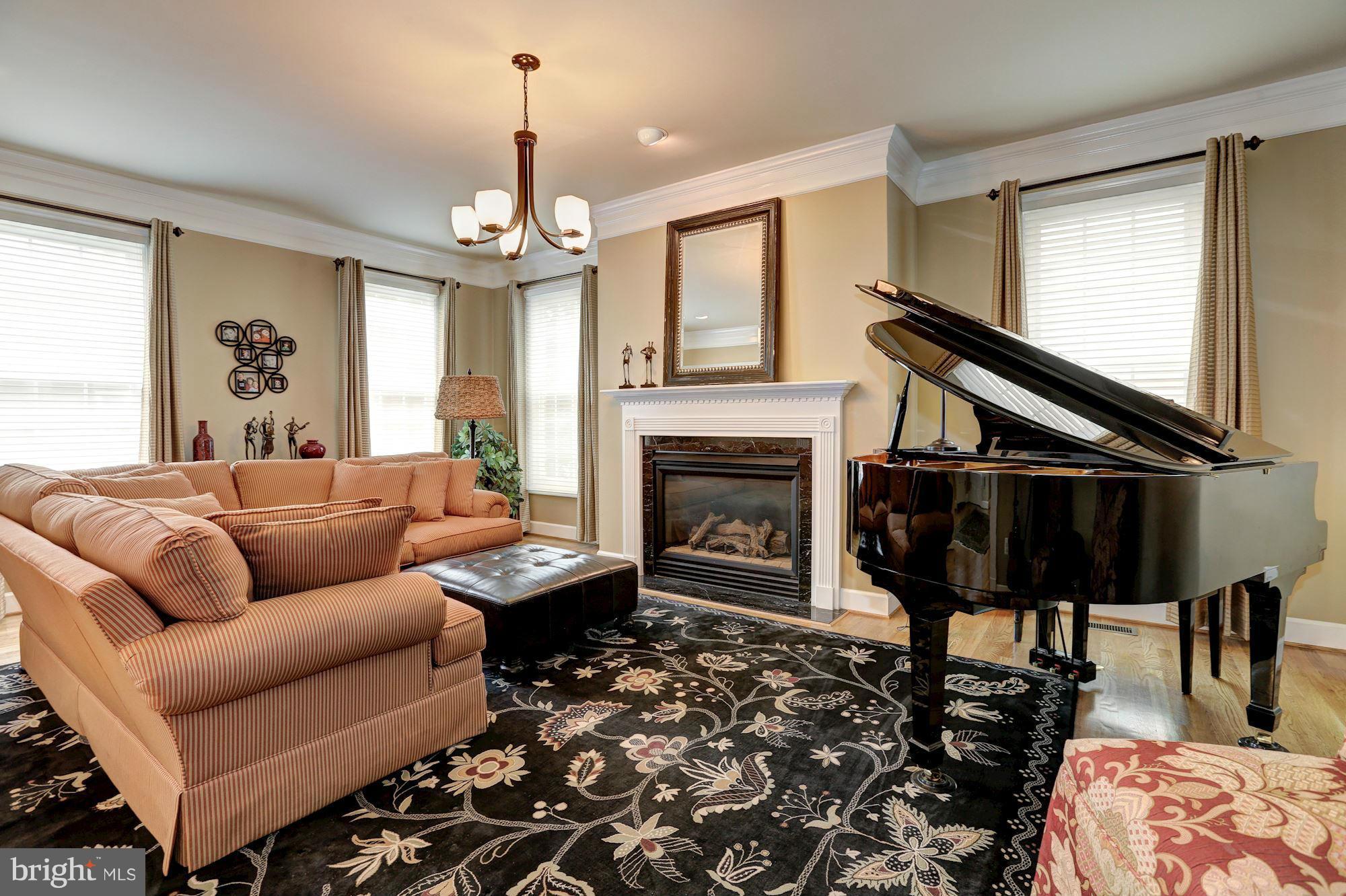 RIVER FALLS - Residential