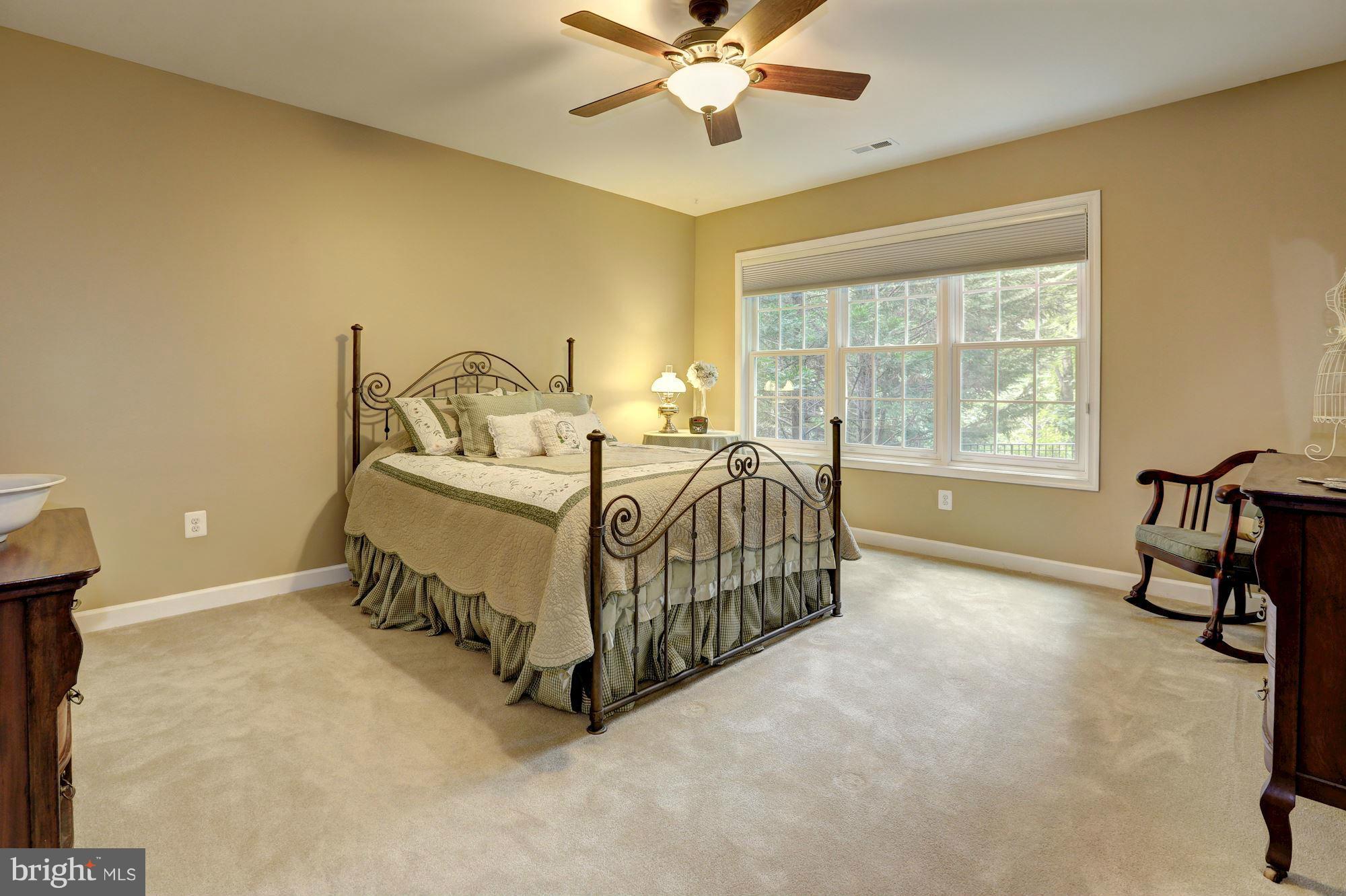 RIVER FALLS - Residential