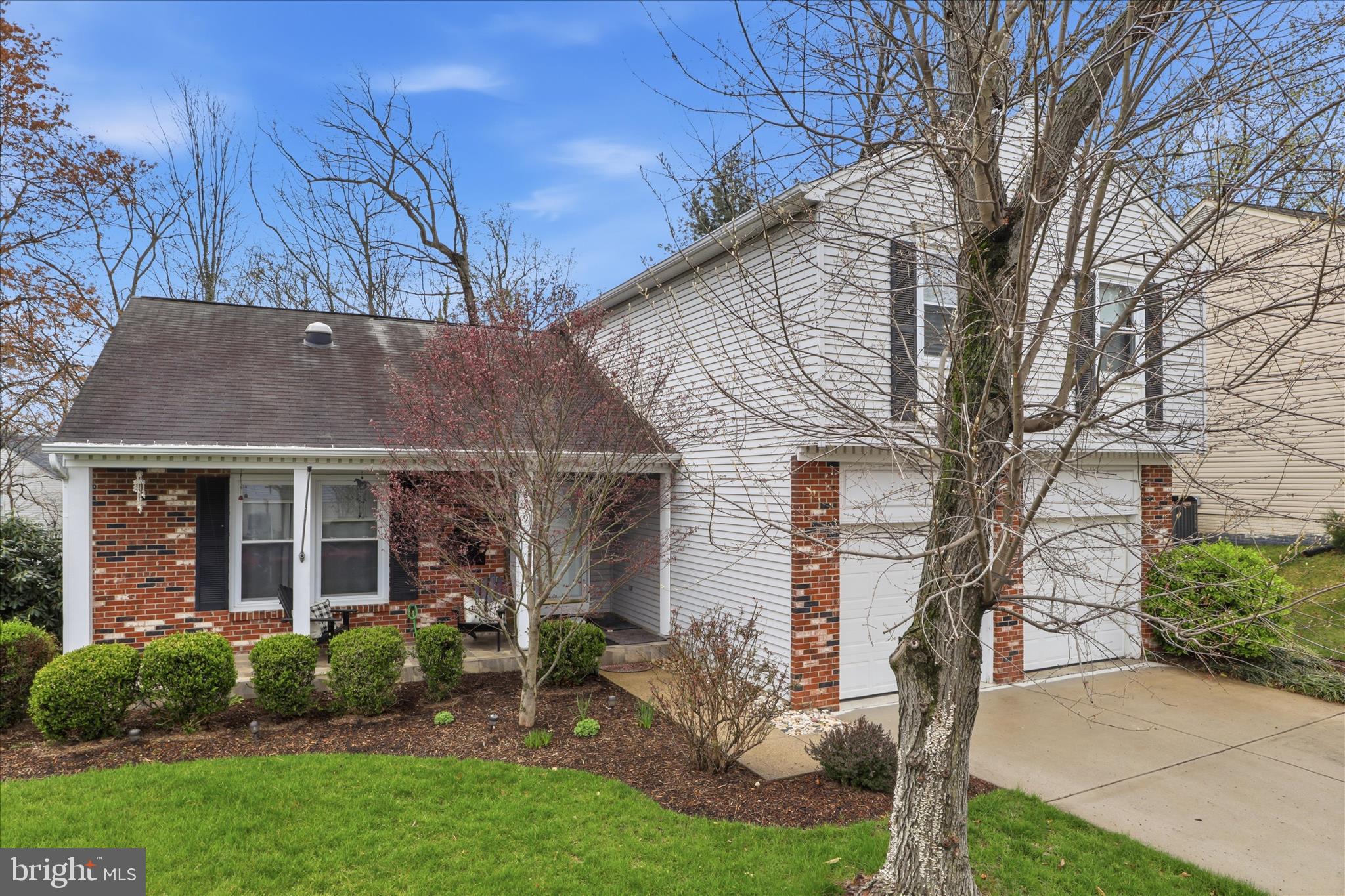 7599 WOODSTOWN DRIVE