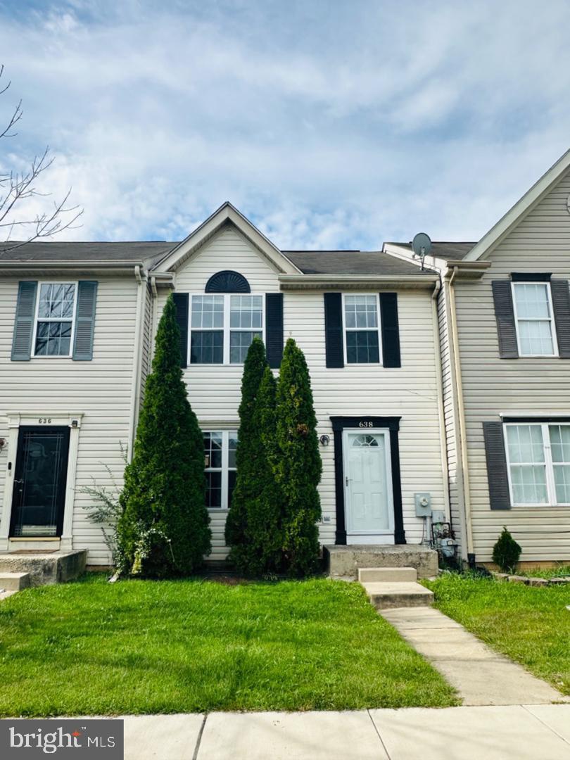 BOSTON COURTS - Residential