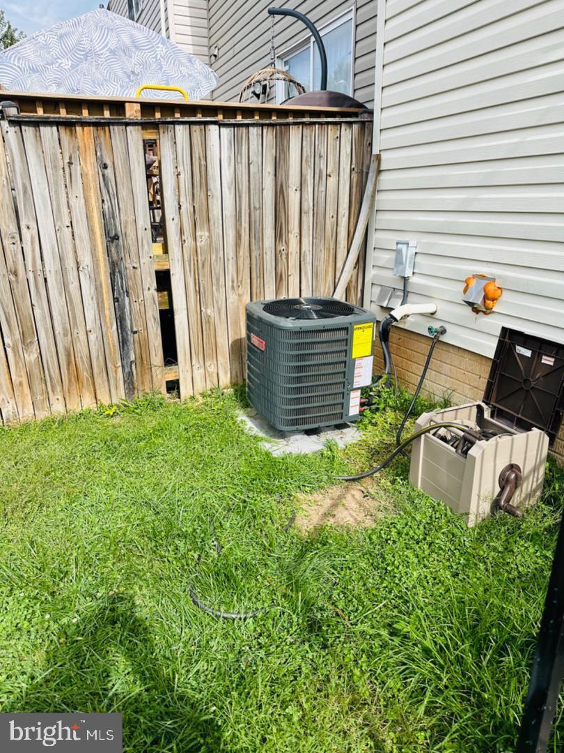 BOSTON COURTS - Residential