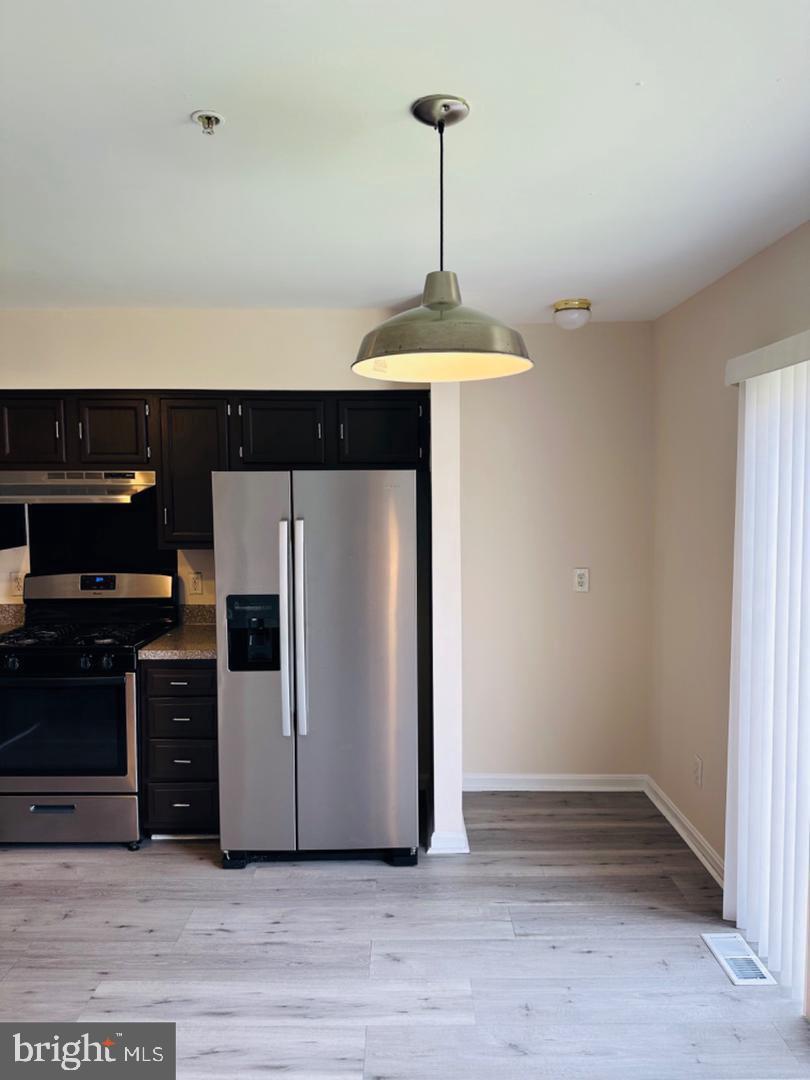 BOSTON COURTS - Residential