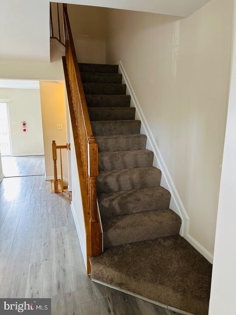 BOSTON COURTS - Residential