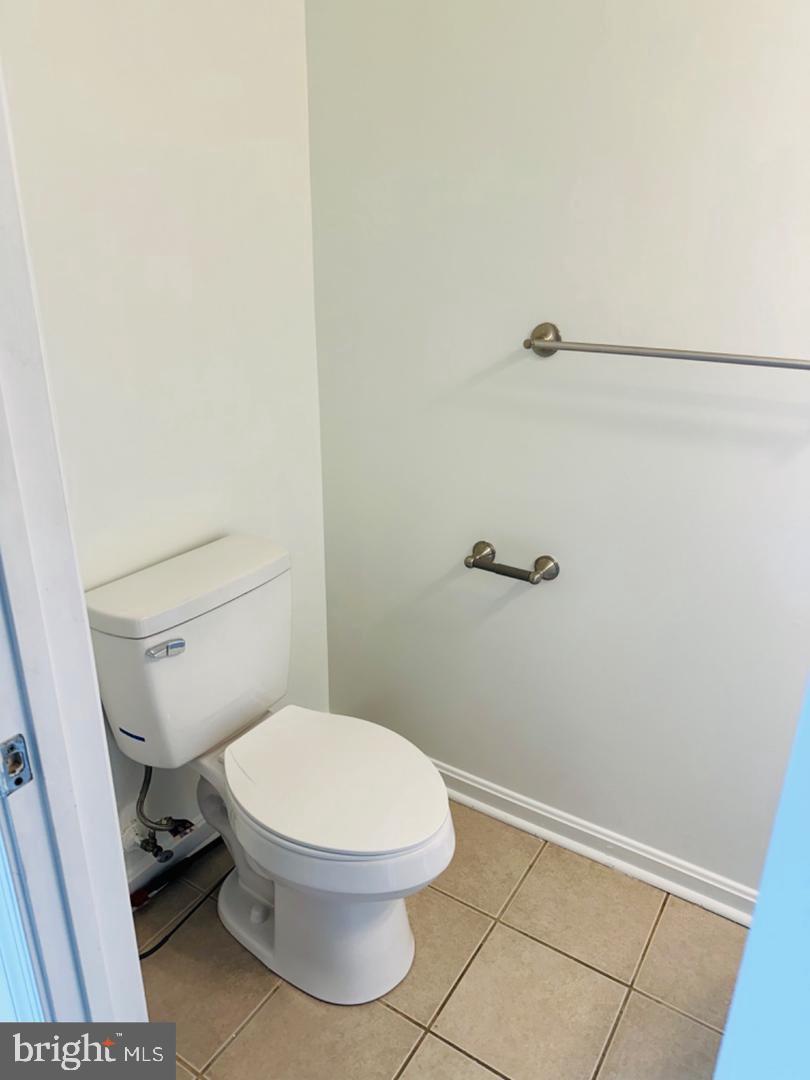 BOSTON COURTS - Residential