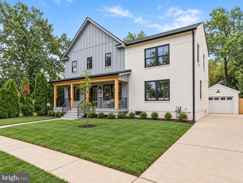 Photo of 4608 2nd Road N, ARLINGTON, VA 22203 (MLS # VAAR2080086)