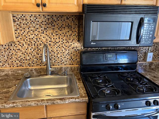 NORTHWOOD - Residential Lease