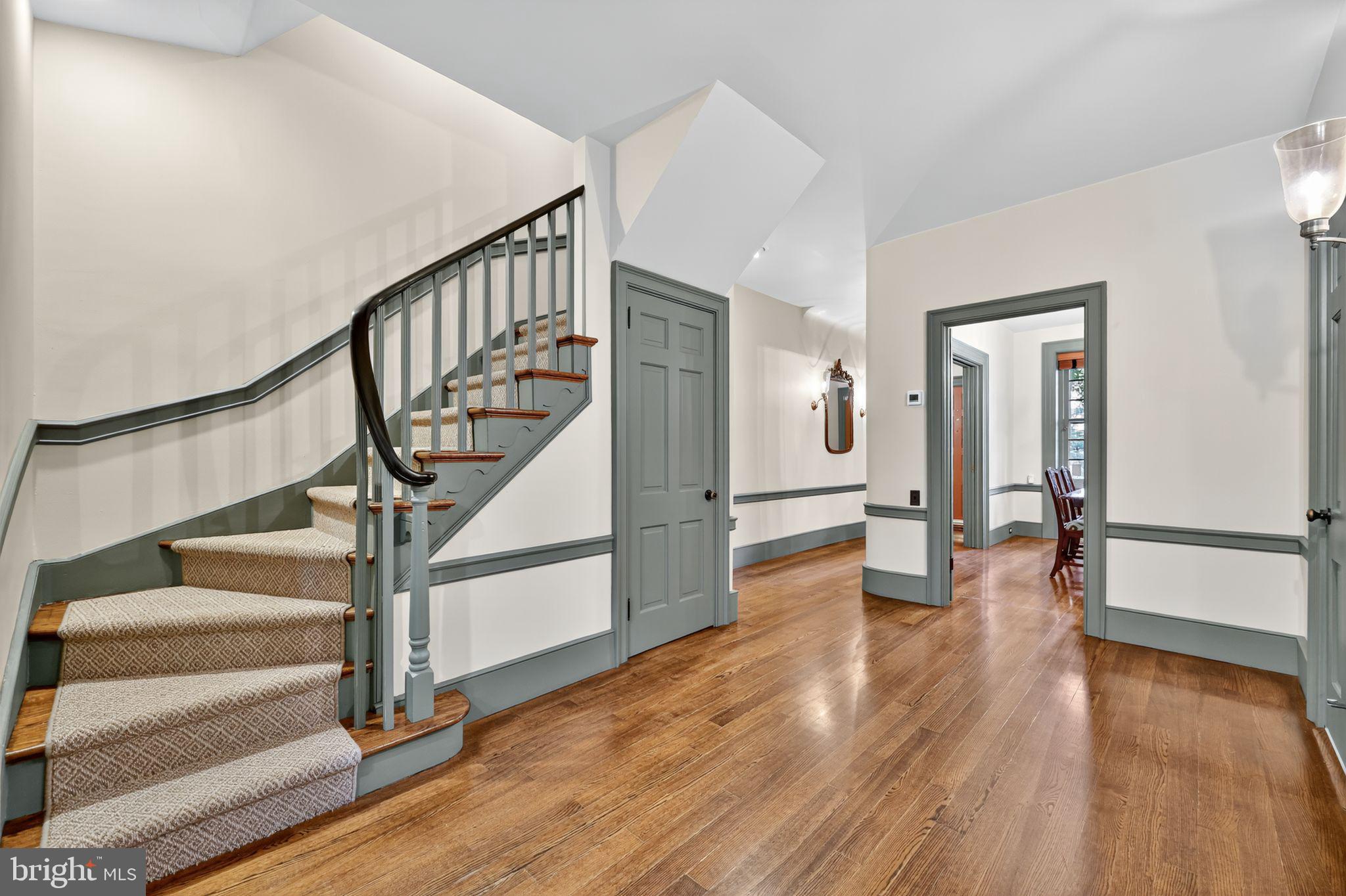 SOCIETY HILL - Residential