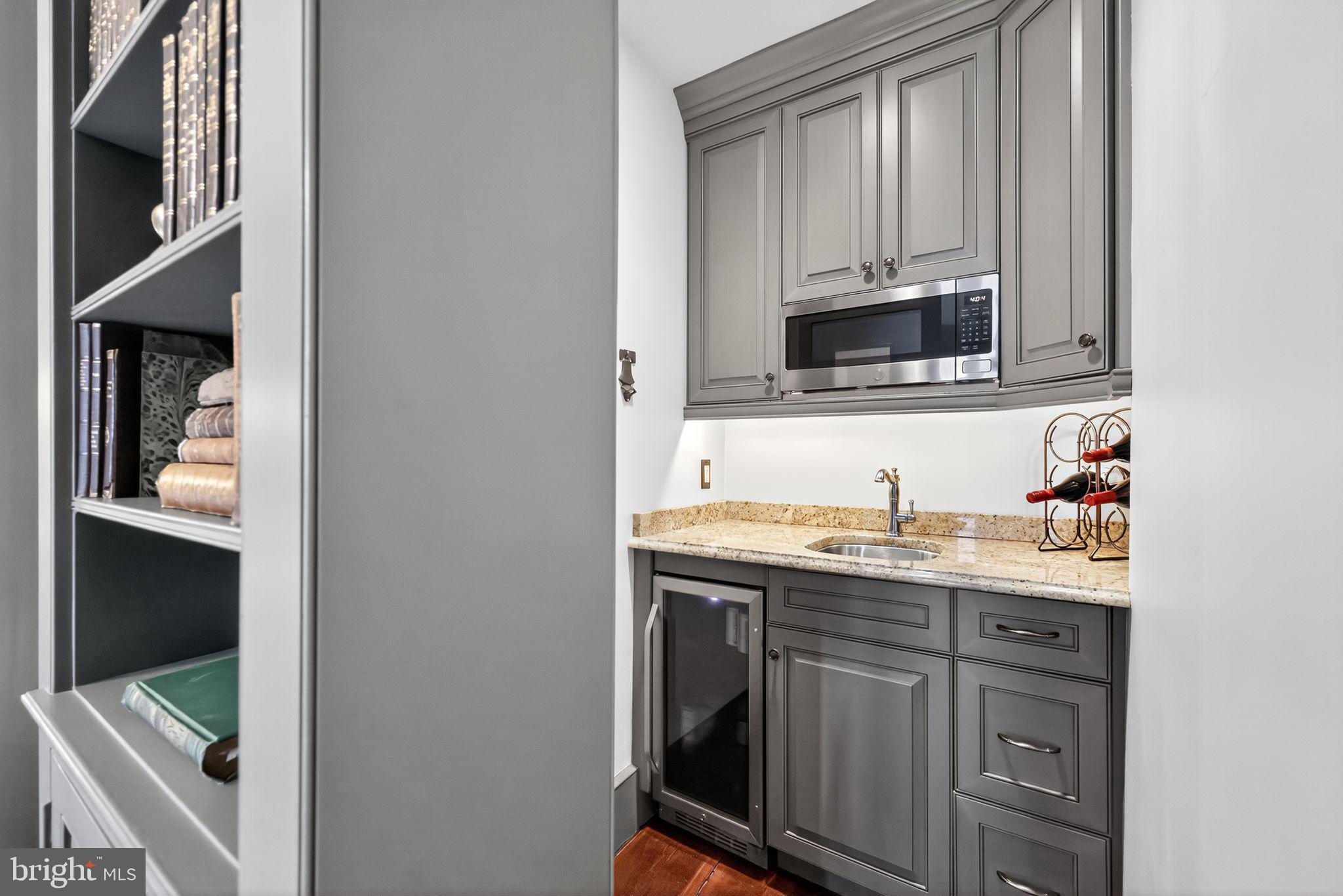 SOCIETY HILL - Residential