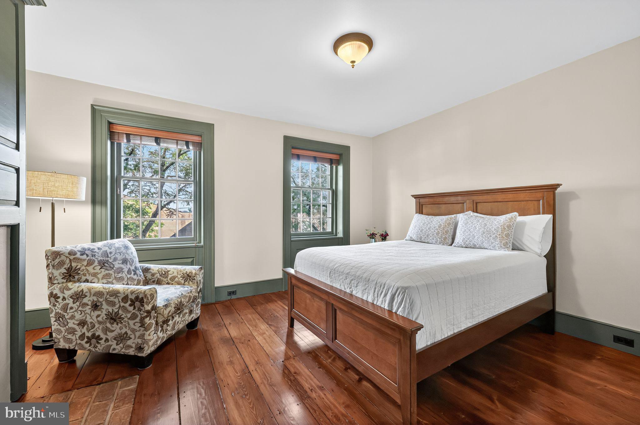 SOCIETY HILL - Residential