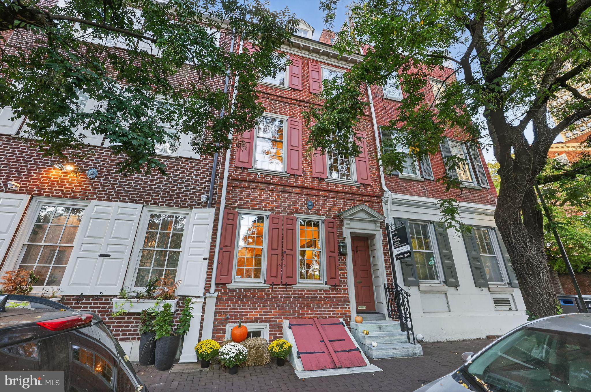 SOCIETY HILL - Residential