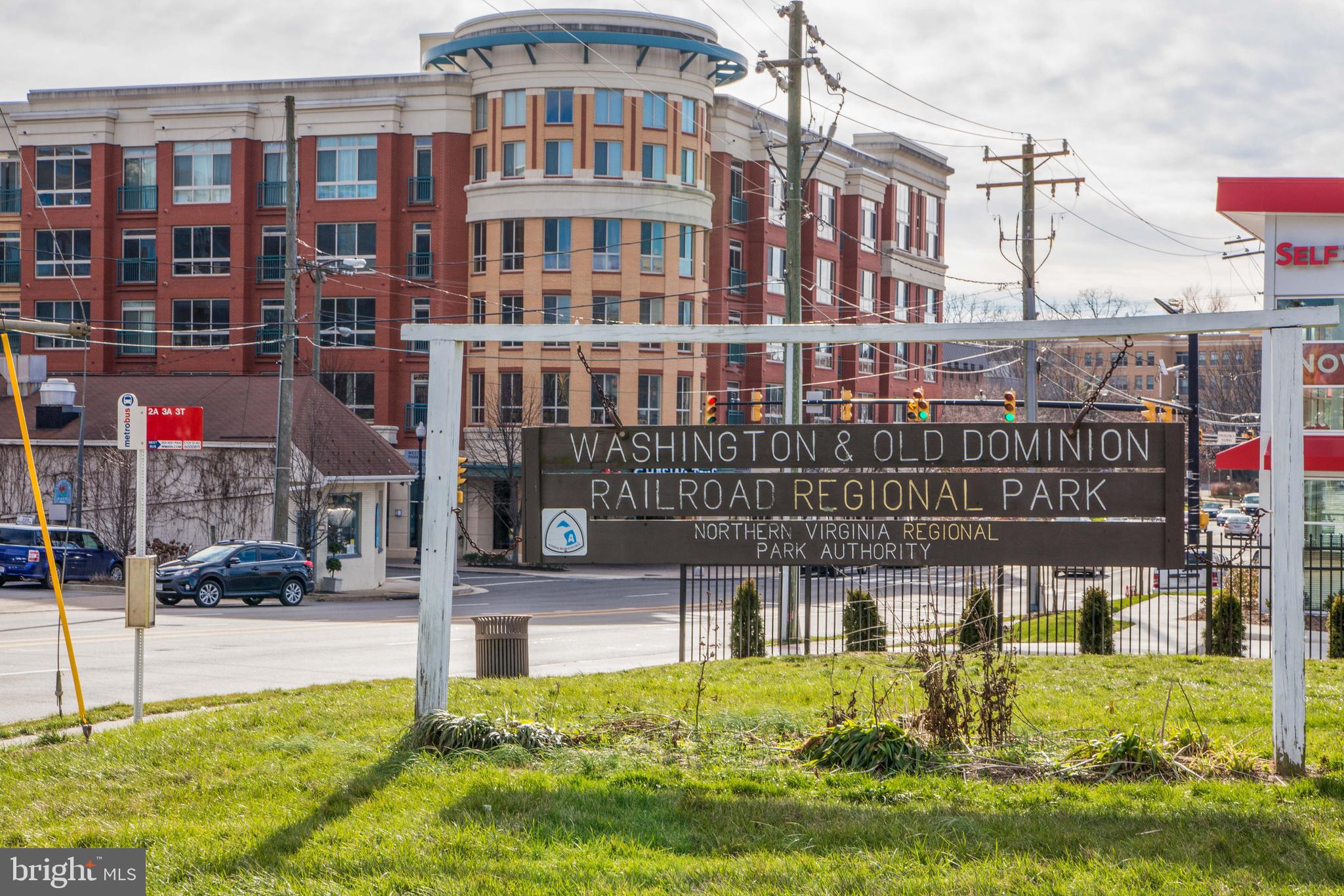 CHURCH COURTS - Residential