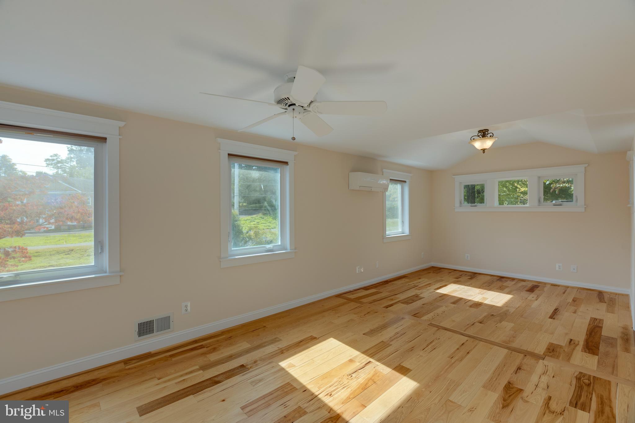 CHURCH COURTS - Residential