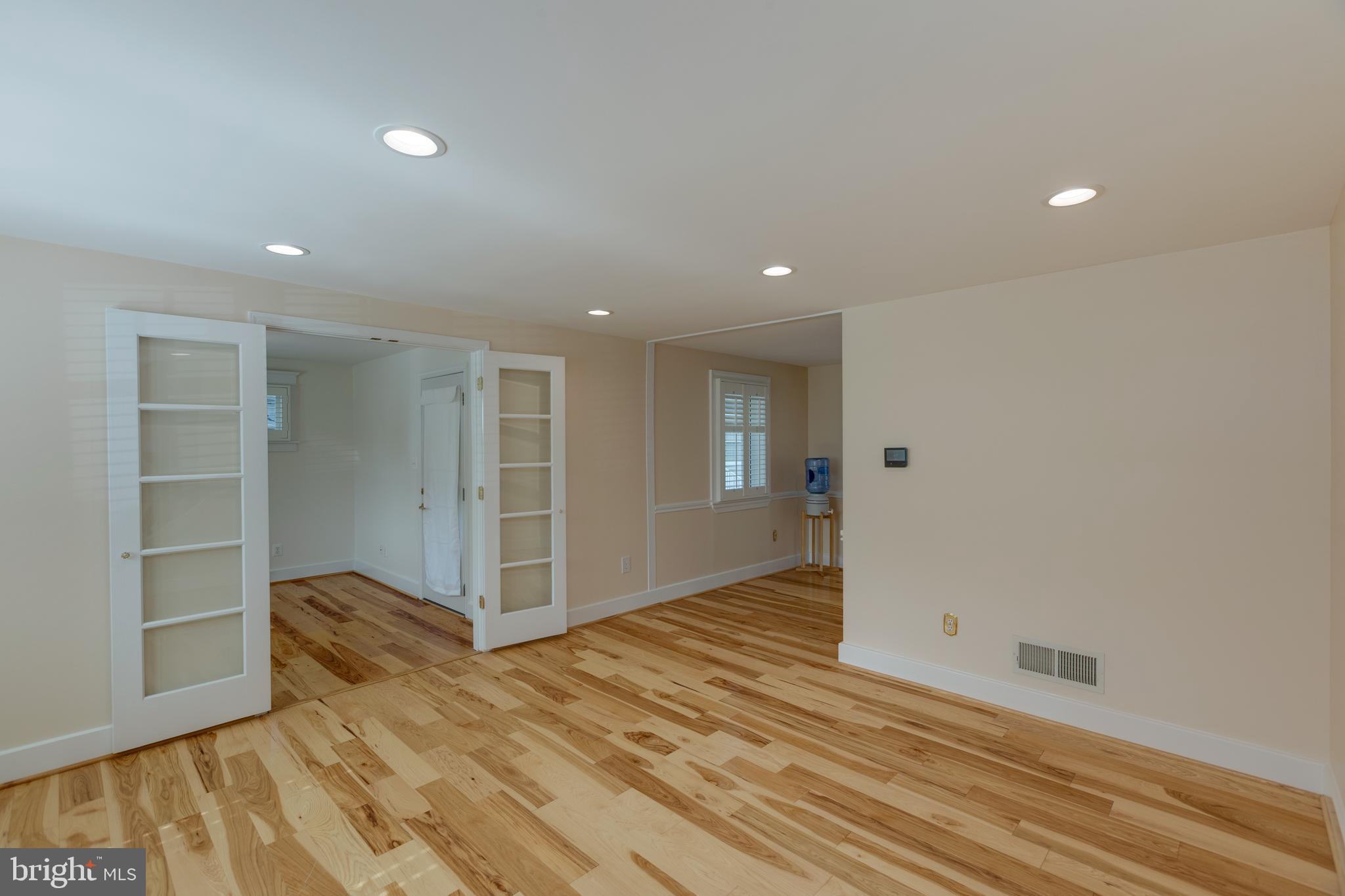 CHURCH COURTS - Residential