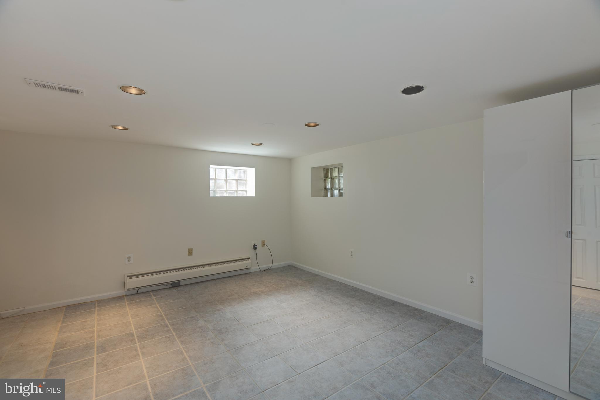 CHURCH COURTS - Residential