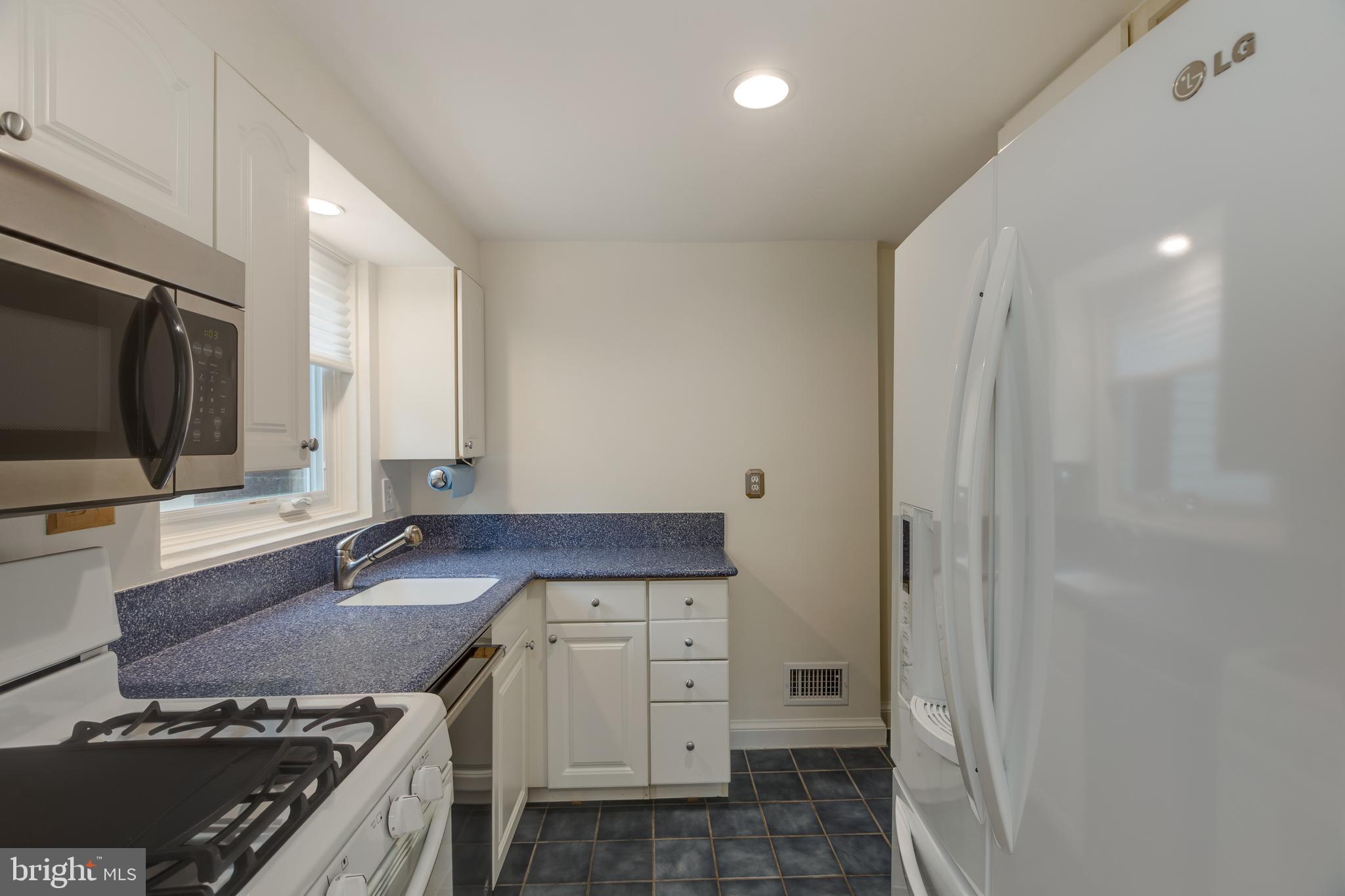 CHURCH COURTS - Residential