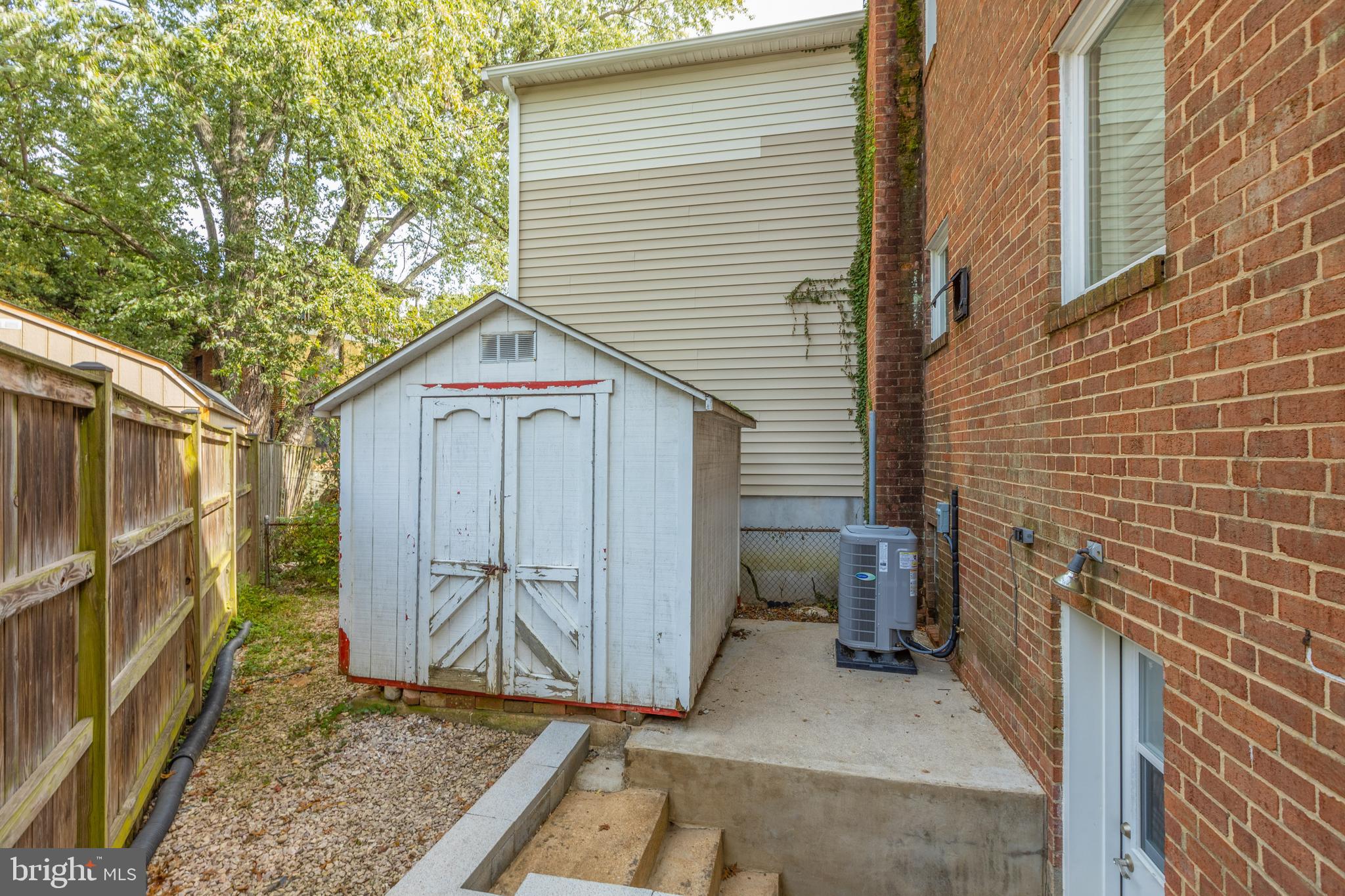 CHURCH COURTS - Residential