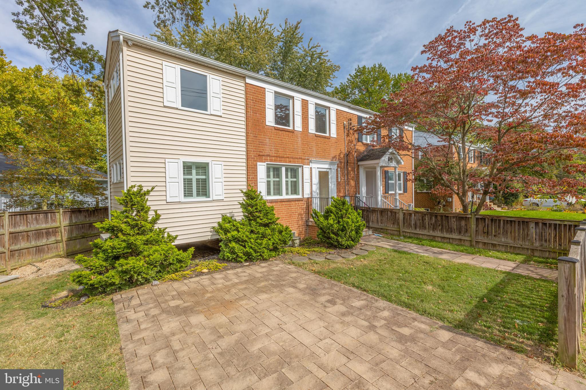 CHURCH COURTS - Residential